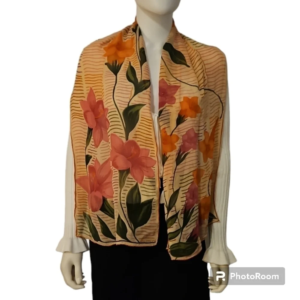 Halston Heritage signed halston
